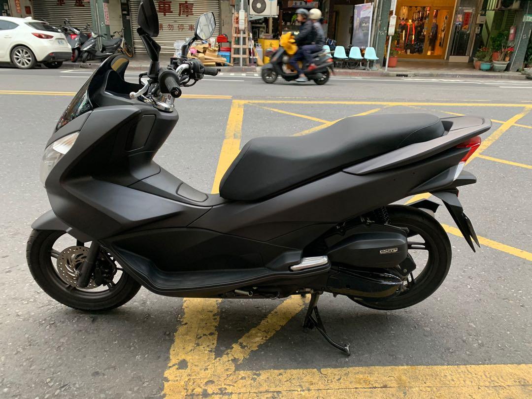 Honda Pcx 150 16年滿18歲可辦理分期喔 免頭款 機車 二手機車在旋轉拍賣
