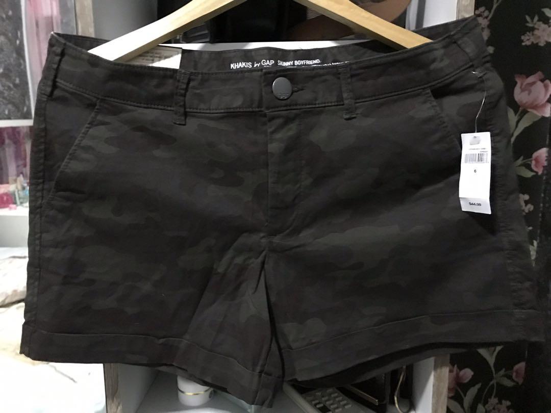 Hot Pants Army OLD NAVY, Fesyen Wanita 