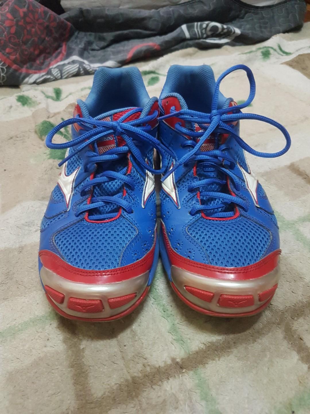 Kasut mizuno volleyball hot sale