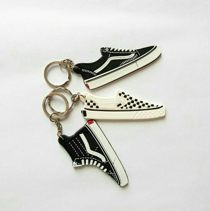 vans keychain