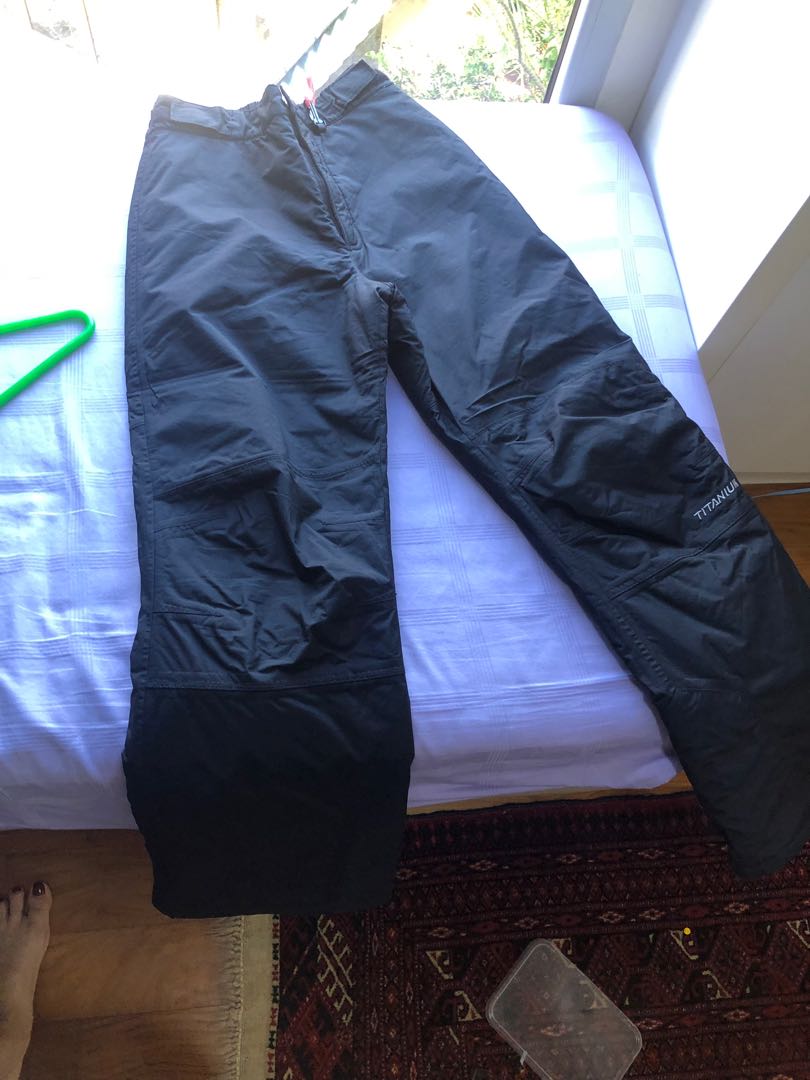black flared yoga pants