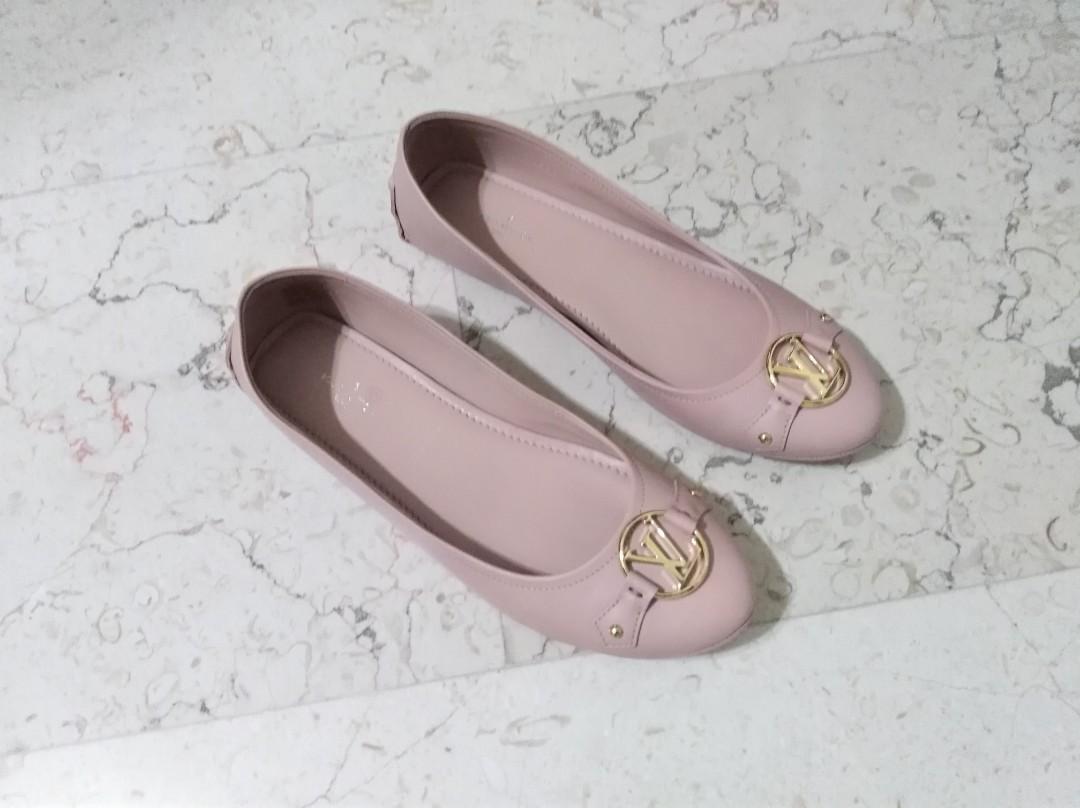 flat cover shoes