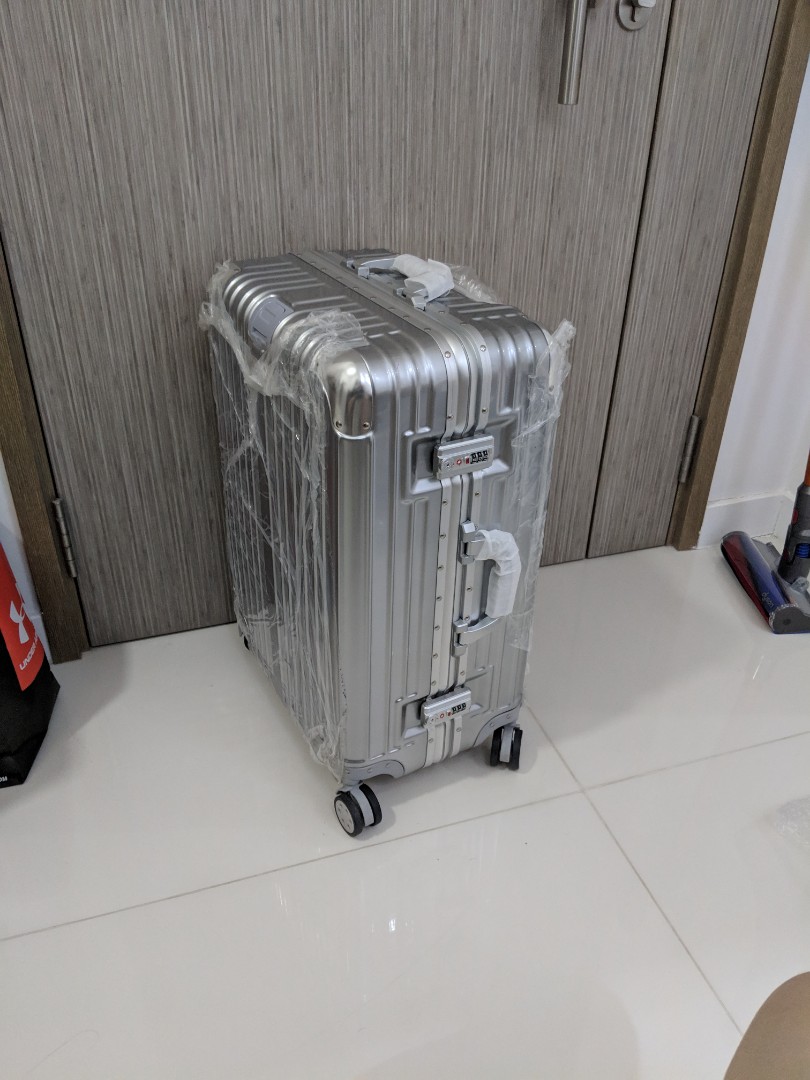 mid size luggage