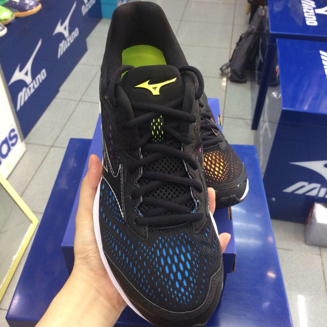 Mizuno wave best sale rider osaka 22