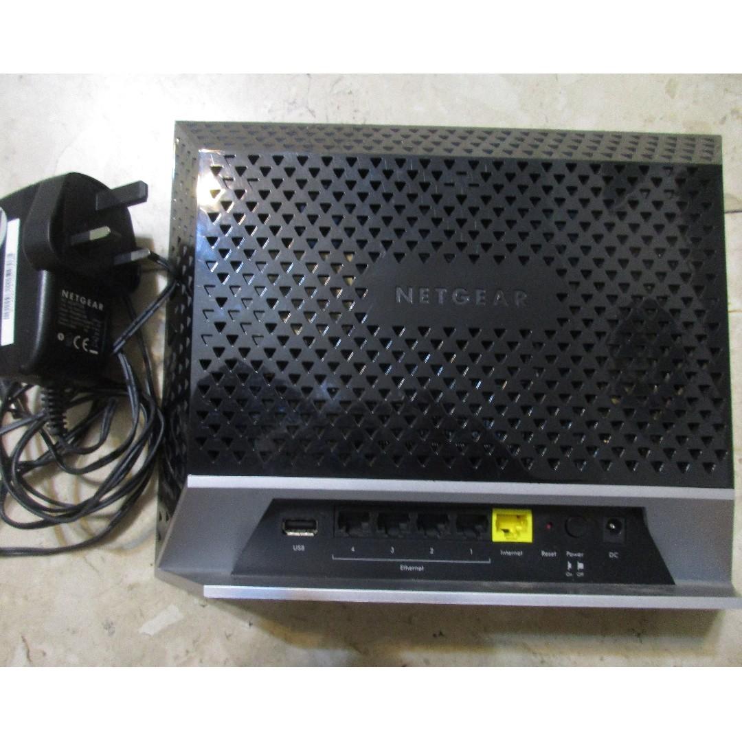 Netgear AC1200 Dual Band Gigabit R6200 Smart Wifi Router, Computers  Tech,  Parts  Accessories, Networking on Carousell