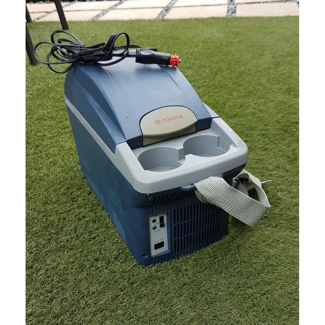 Toyota hotsell cooler box