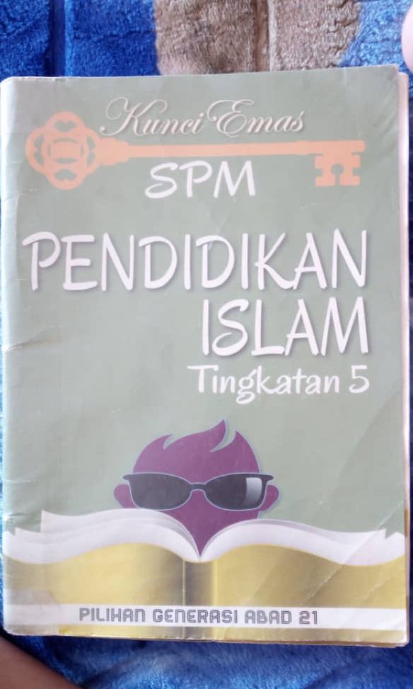 Pendidikan Agama Islam Dan English Is Easy For Spm Books Stationery Books On Carousell