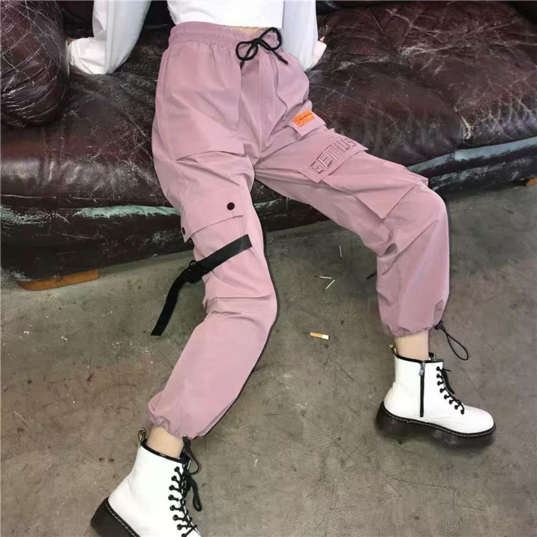 pink baggy cargo pants