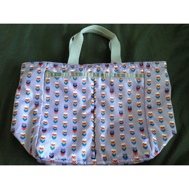Pre loved LeSportsac Small EveryGirl Tote Women s Fashion Bags Wallets Tote Bags on Carousell
