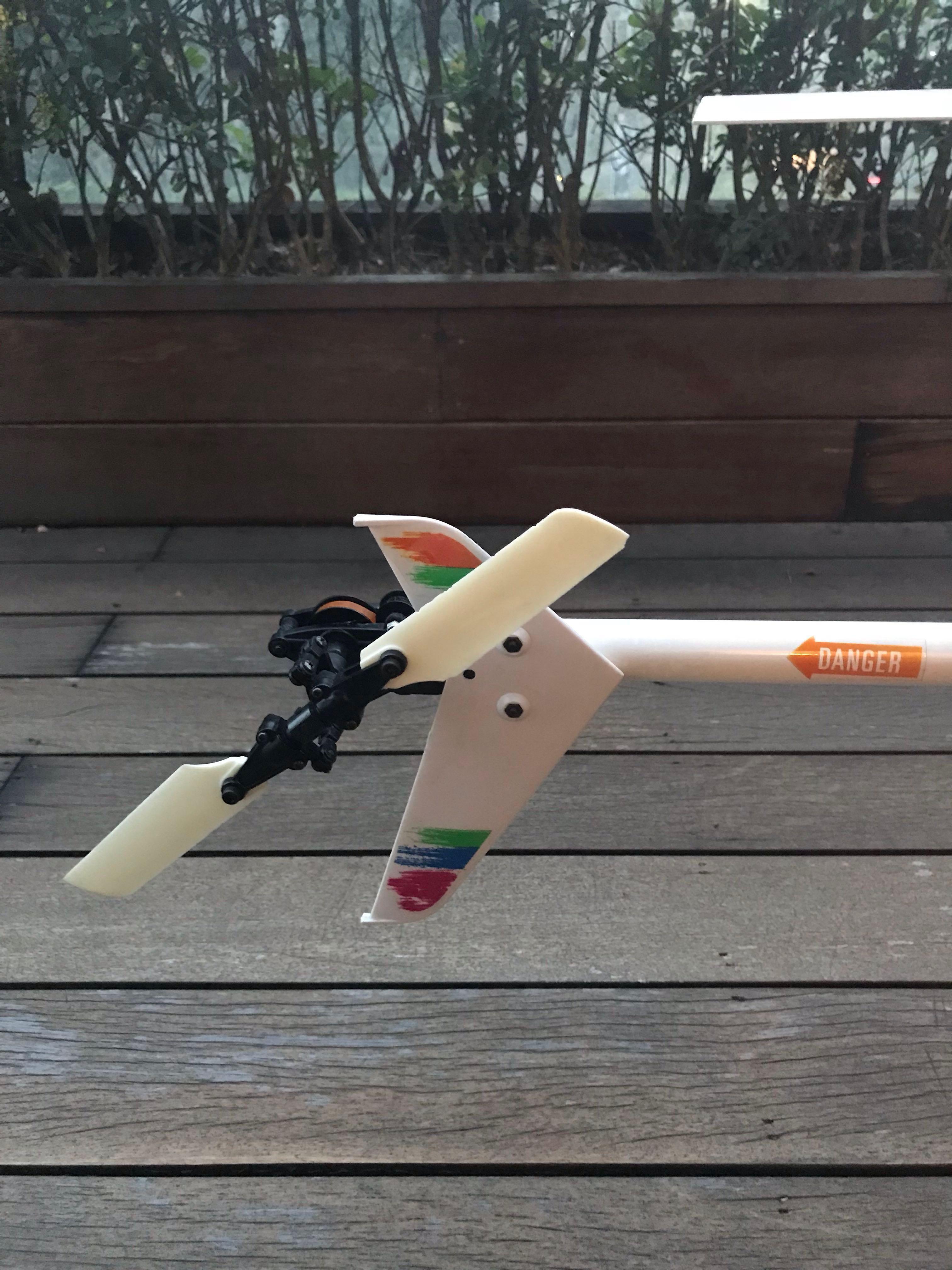 RC Helicopter Hirobo Shuttle ZX w Servos, OS Max32SXHX Ring Engine