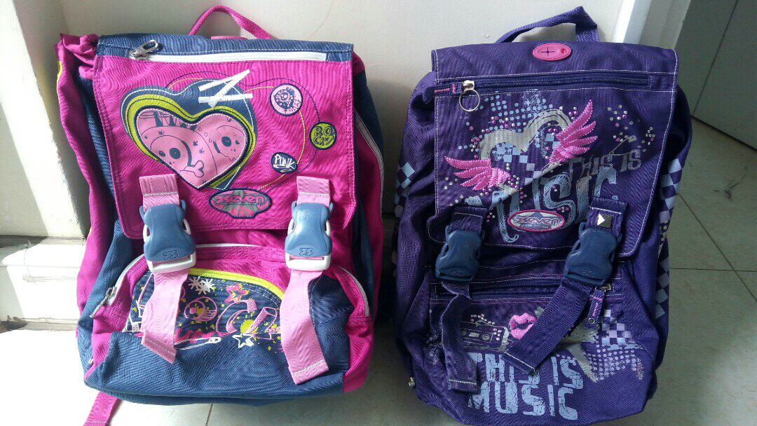 seven school bag
