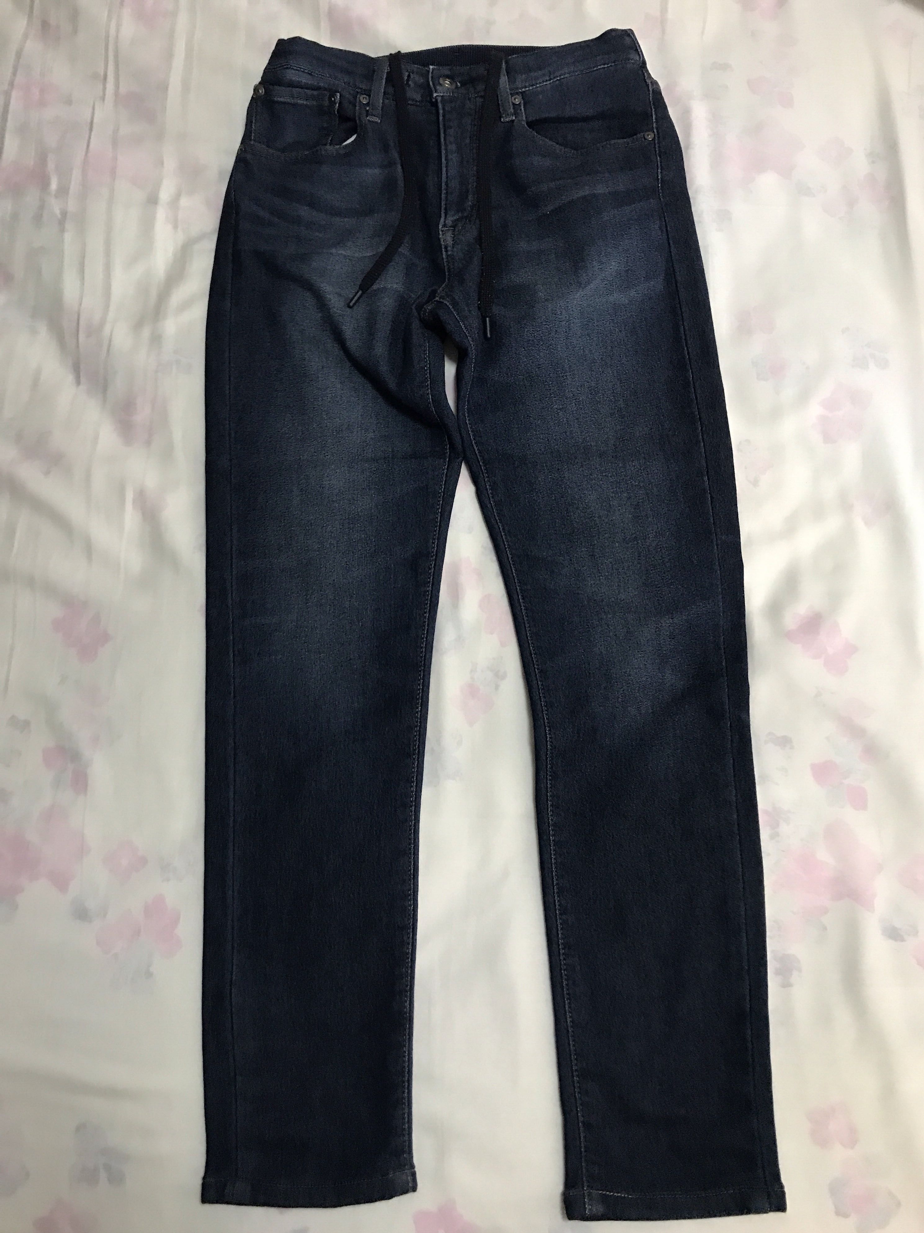 Uniqlo Men's EZY Jeans, Men's Fashion 