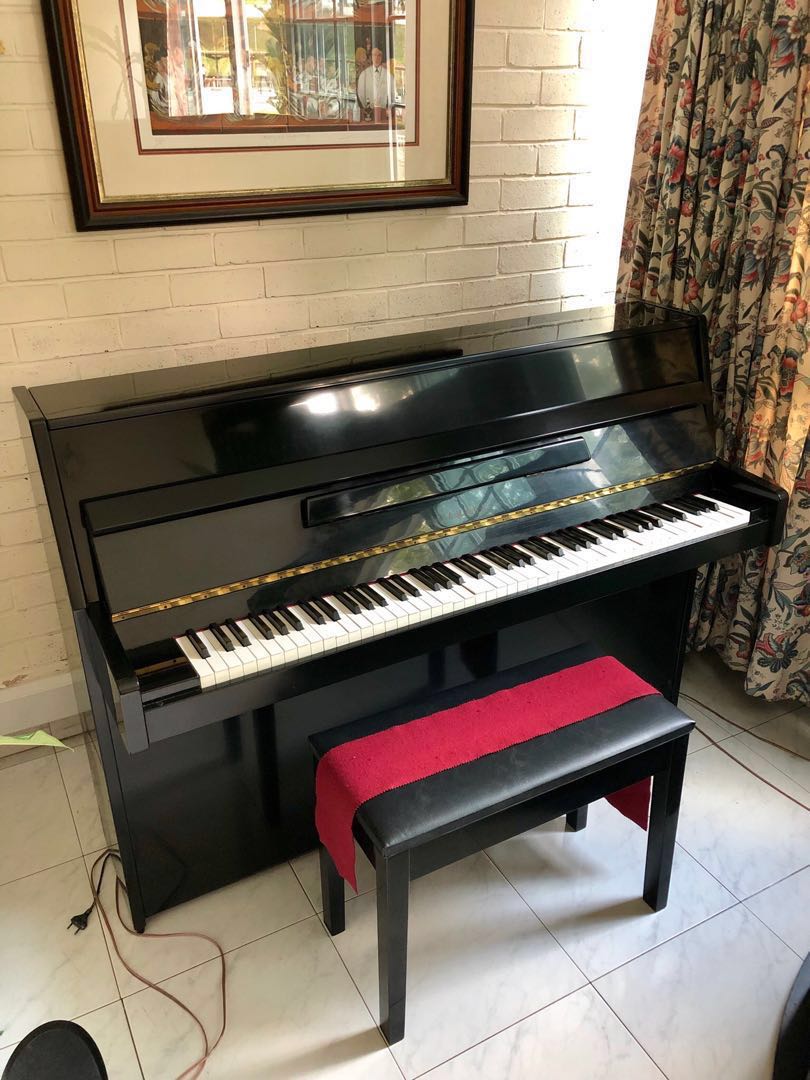 Used Yamaha Upright Piano Black LU 80 NOT WORKING Hobbies