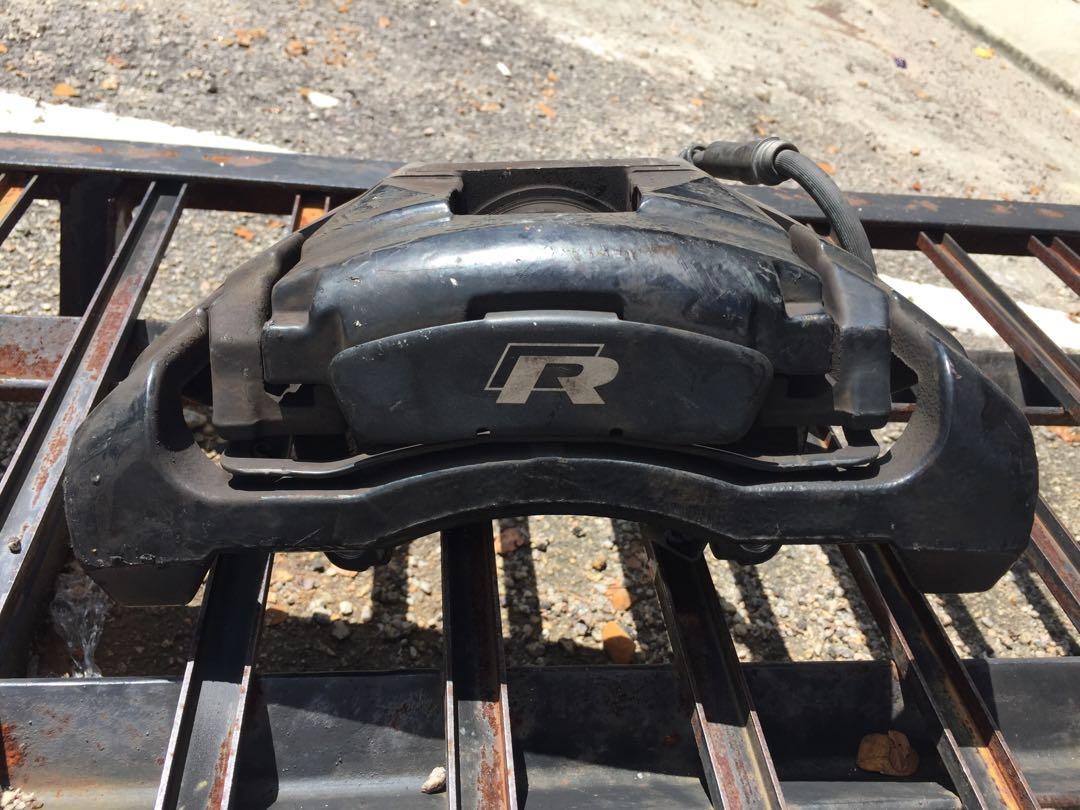 VW MK6R Brake Disc and Caliper, Car Accessories, Accessories on Carousell