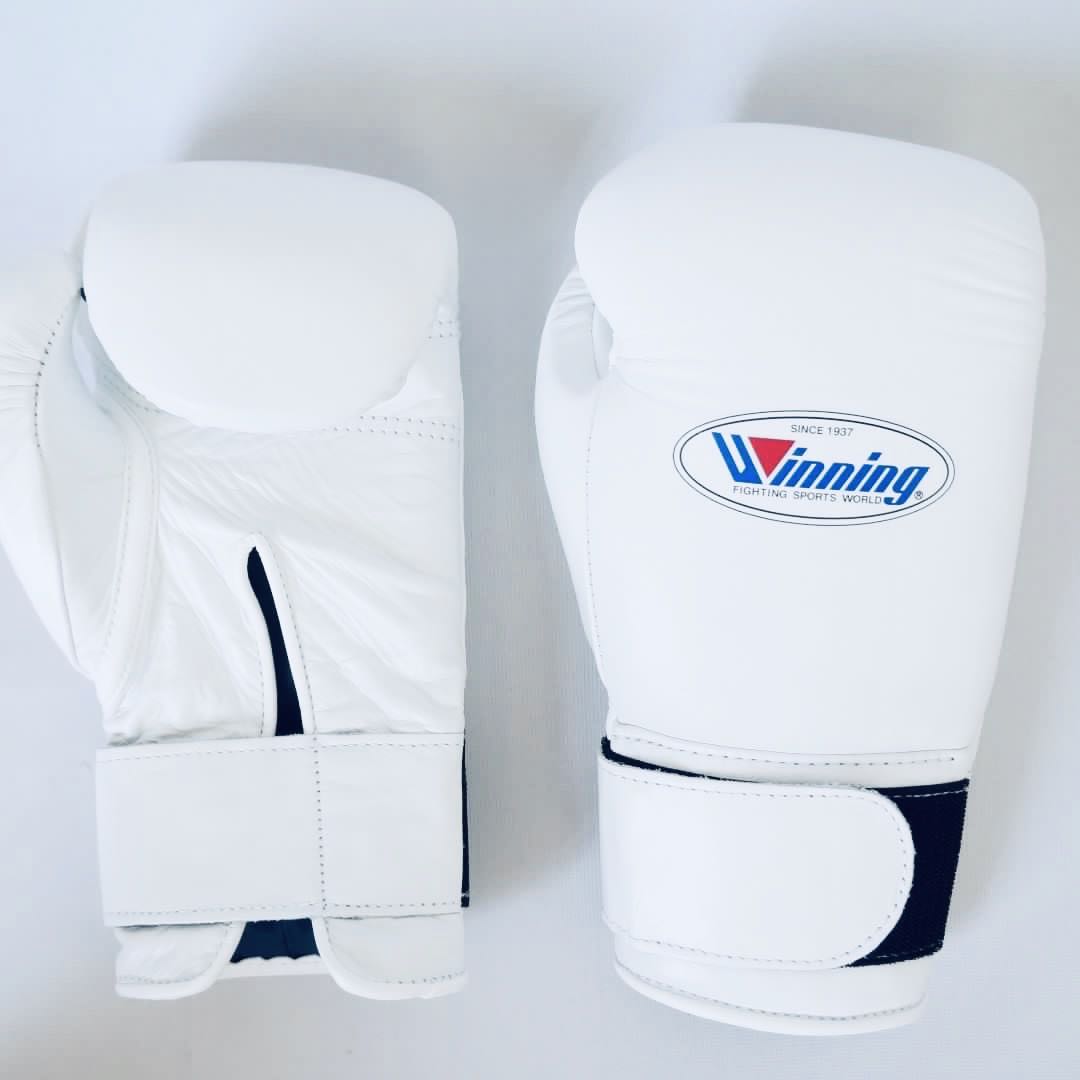 WINNING Japan pro boxing gloves 14oz velcro, Sports Equipment, Sports