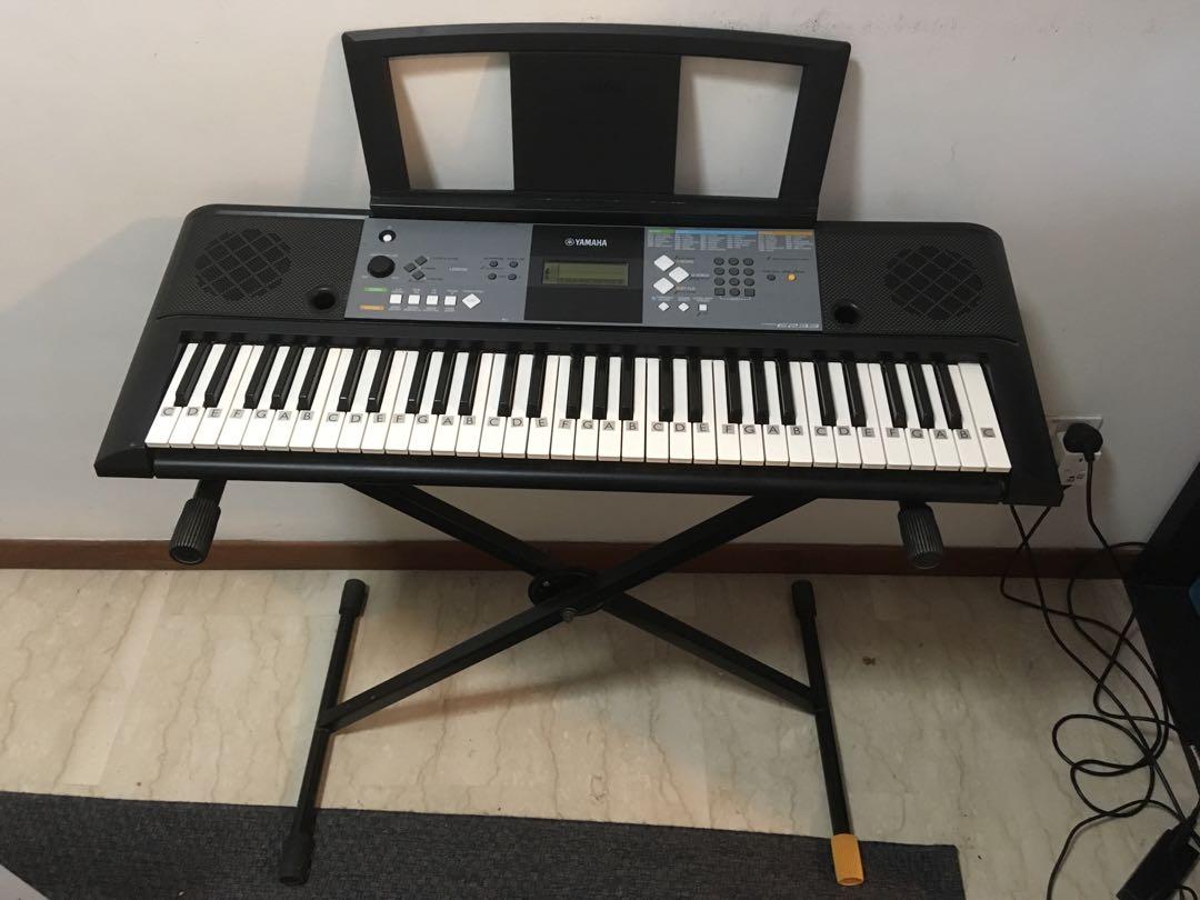 Yamaha PSR-E233 61-Key Keyboard Piano, Hobbies & Toys, Music 