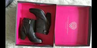 Vince Camuto Hillier booties/ boots sz 5.5