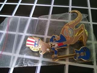 hard rock cafe badge 4th of july 2000