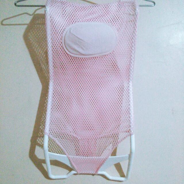 Baby Bath Net Bed Support in Bath Tub (Category: Bathtub & Bath Accessories) located in Caloocan City. Submitted by ksshboutique (Listing ID 207623419, Image 1). Description: Original price 380🔖 #newme2019 #carounewyear #carou2019 #cnysale #febsale #march300.