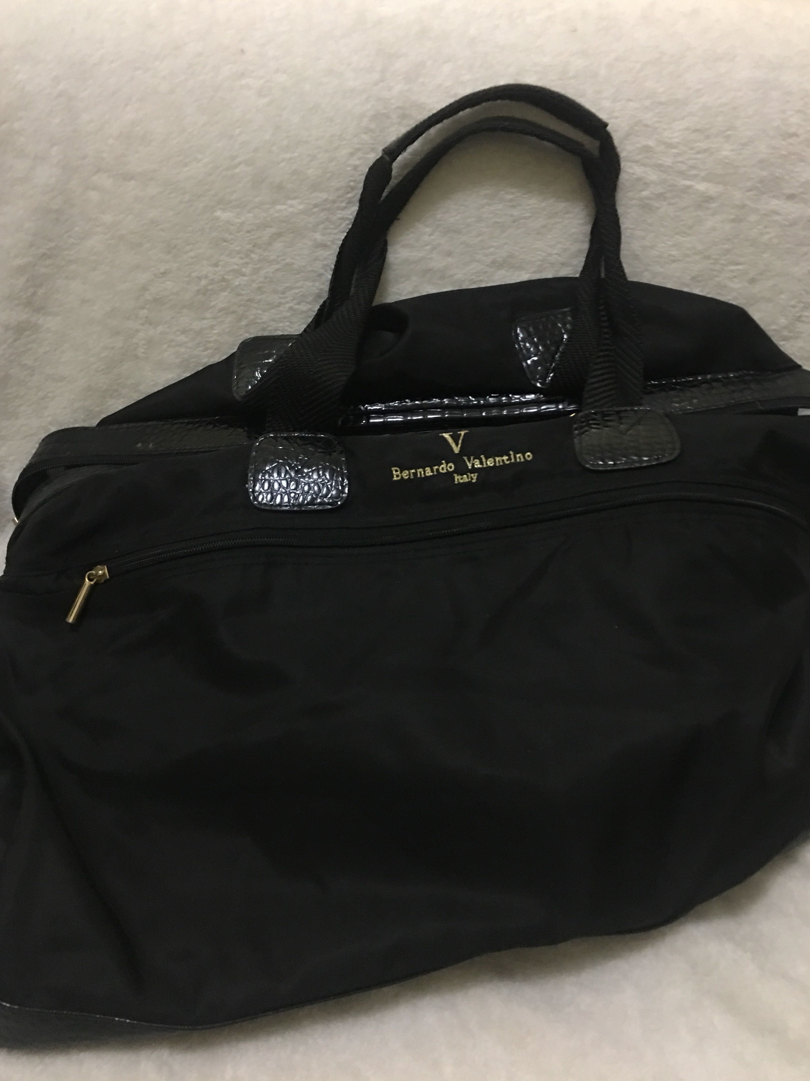 Bernardo valentino bag price hot sale