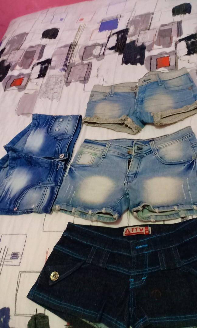 Celana Jeans Pendek Udh Lama Gk Muat Soalnya Bdn Saya Na Skrg Agak Gemuk Fesyen Wanita Pakaian Wanita Bawahan Di Carousell