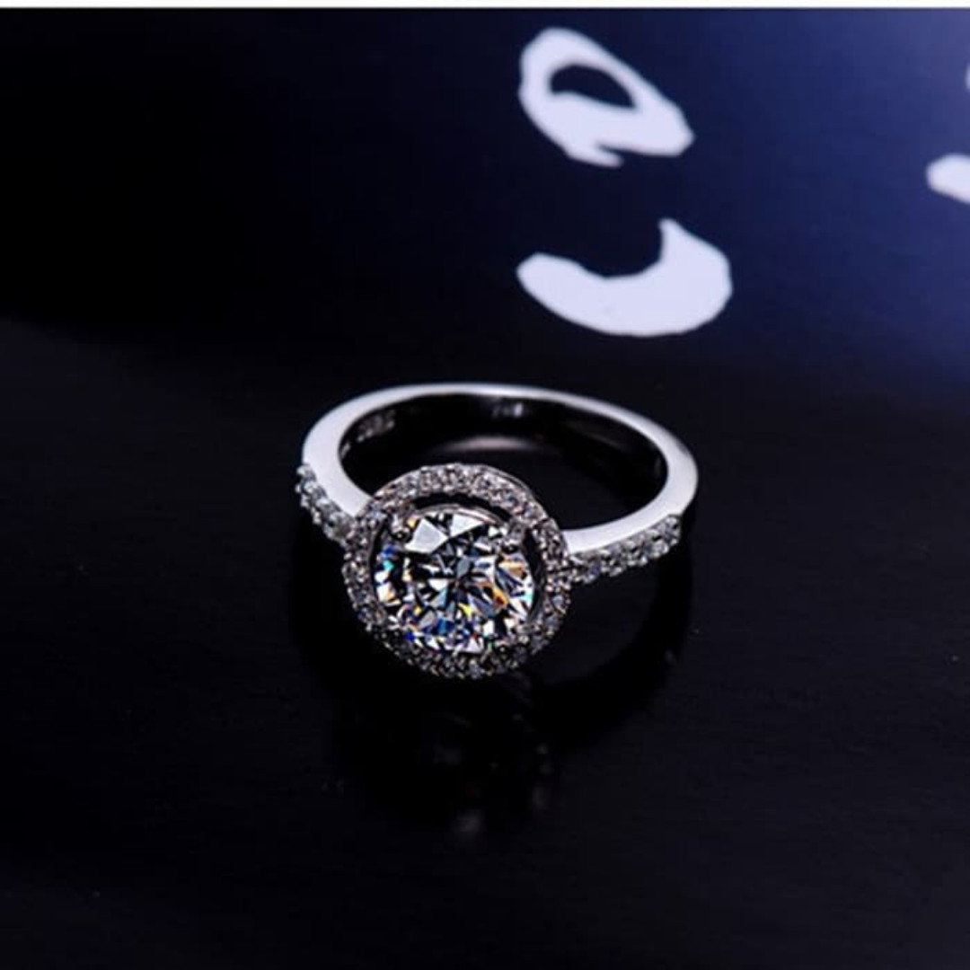 Cincin Silver Lapis Emas Putih Berlian Bulat Mewah Besar