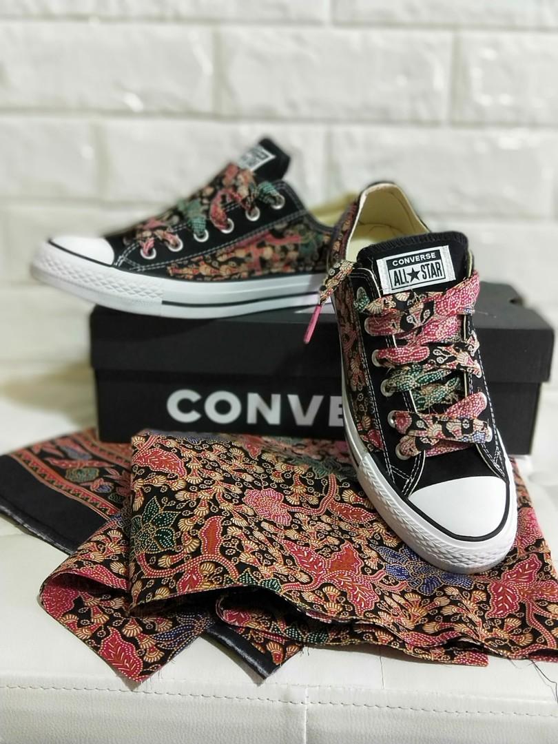Vans or converse 2019 sales