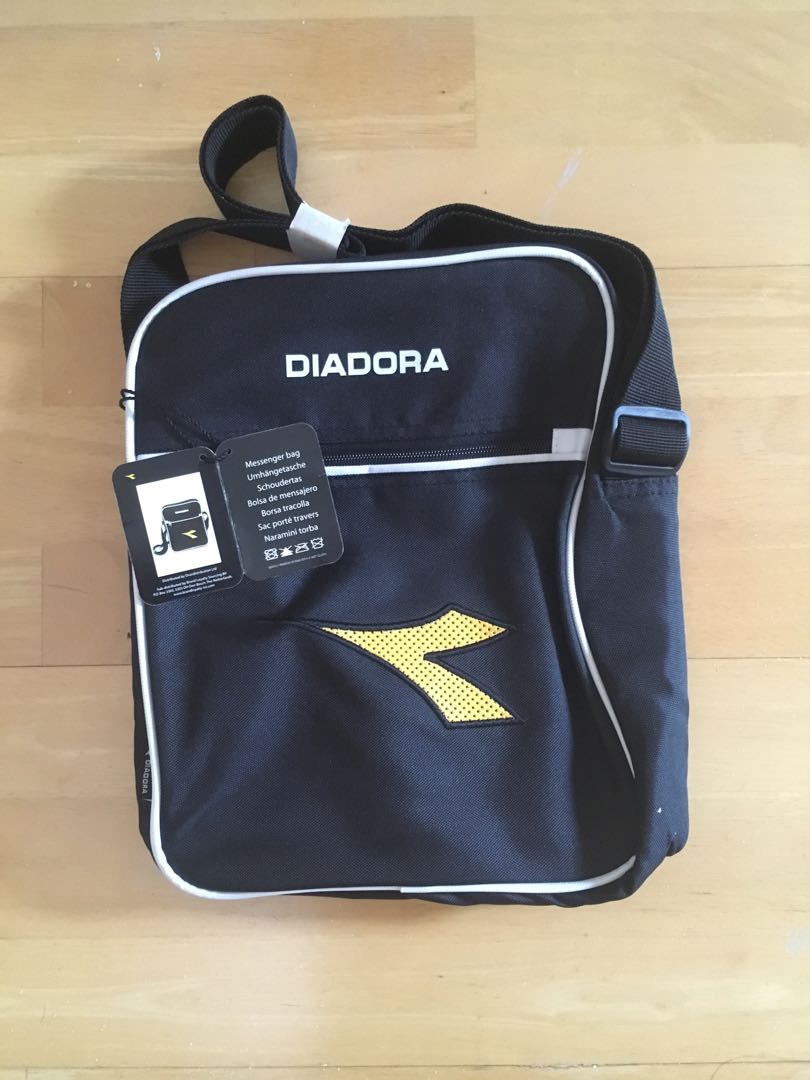 Diadora sling best sale bag