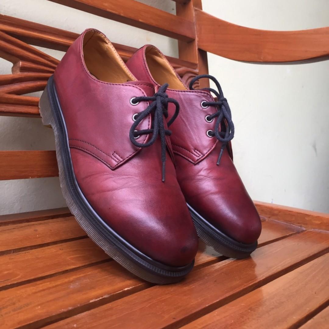 Dr martens 1461 clearance cherry red antique temperley