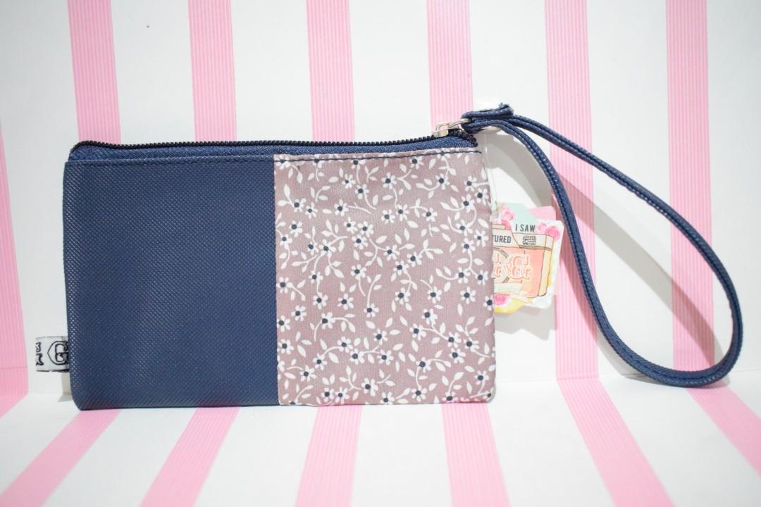 egg pouch wallet