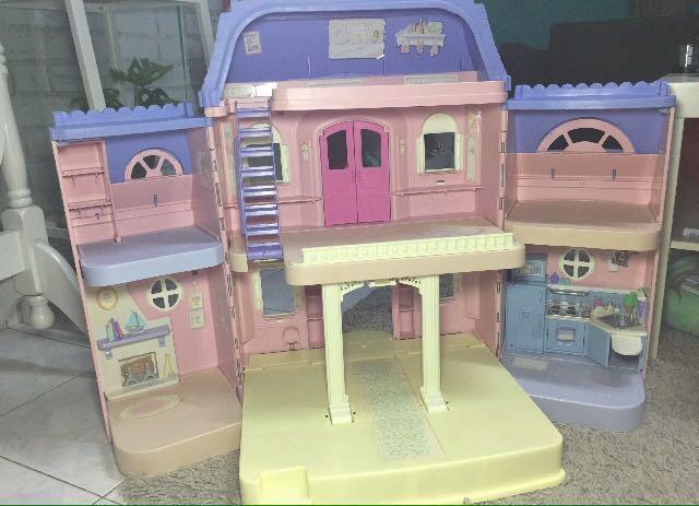 Fisher price plastic dollhouse clearance