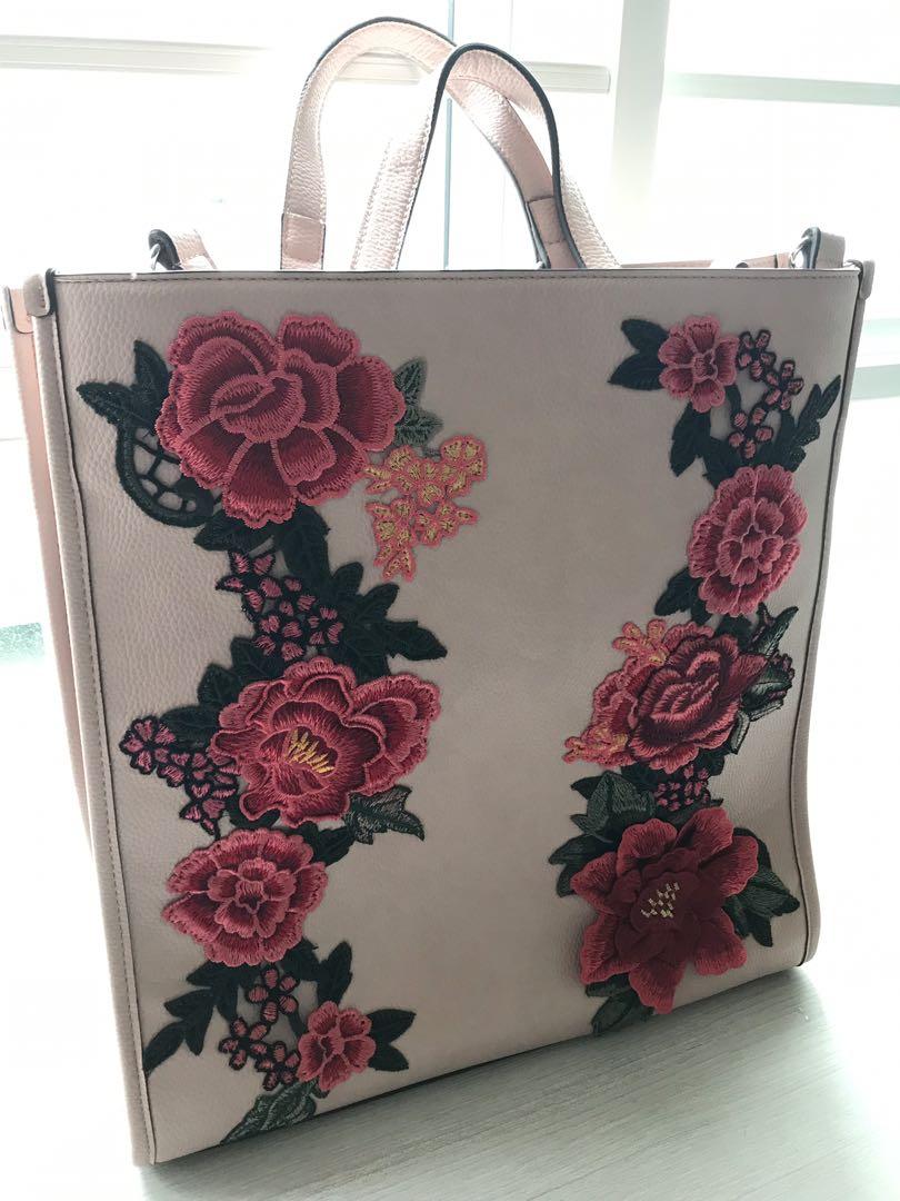 Embroidered shopper bag hot sale mango