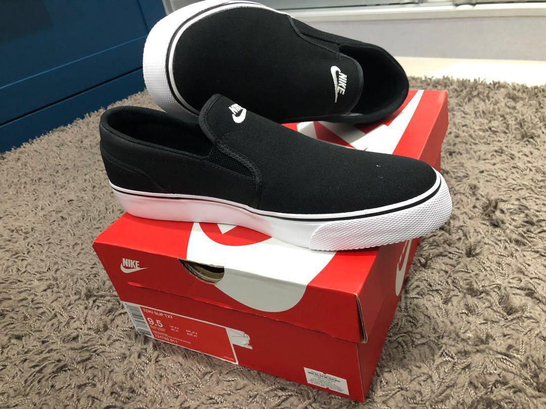 Nike toki deals slip txt