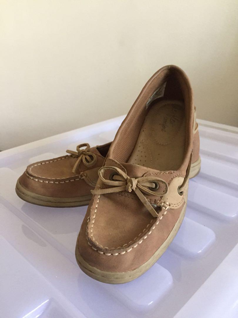 Payless sperrys deals