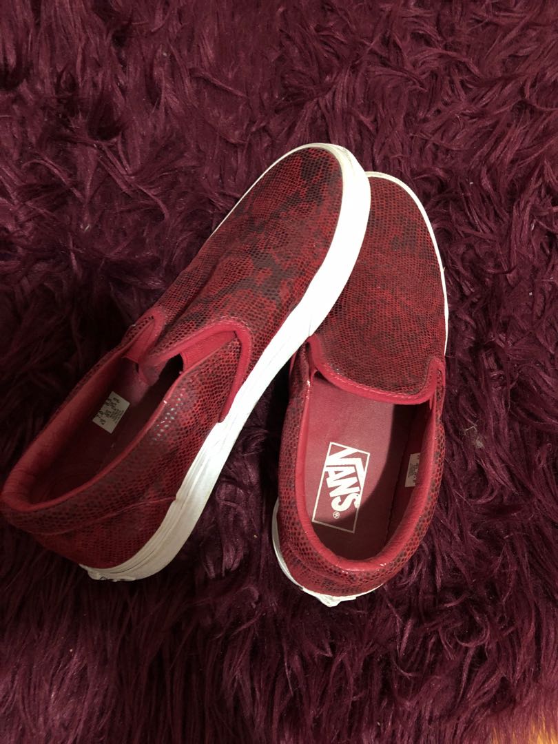 Red sale snakeskin vans