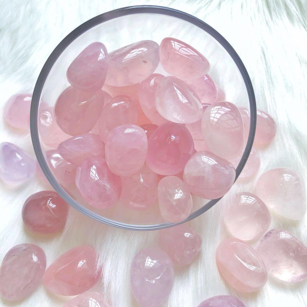 rose quartz polished stone