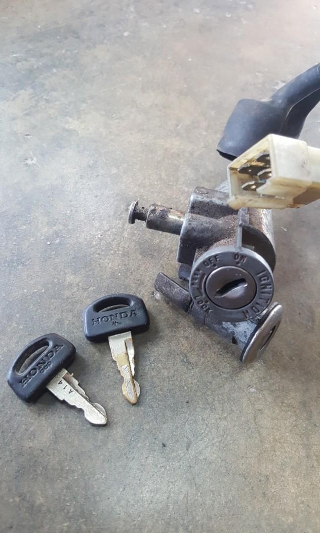 Rumah dan anak Kunci Motor Ex5 Dream Original Auto Accessories on Carousell
