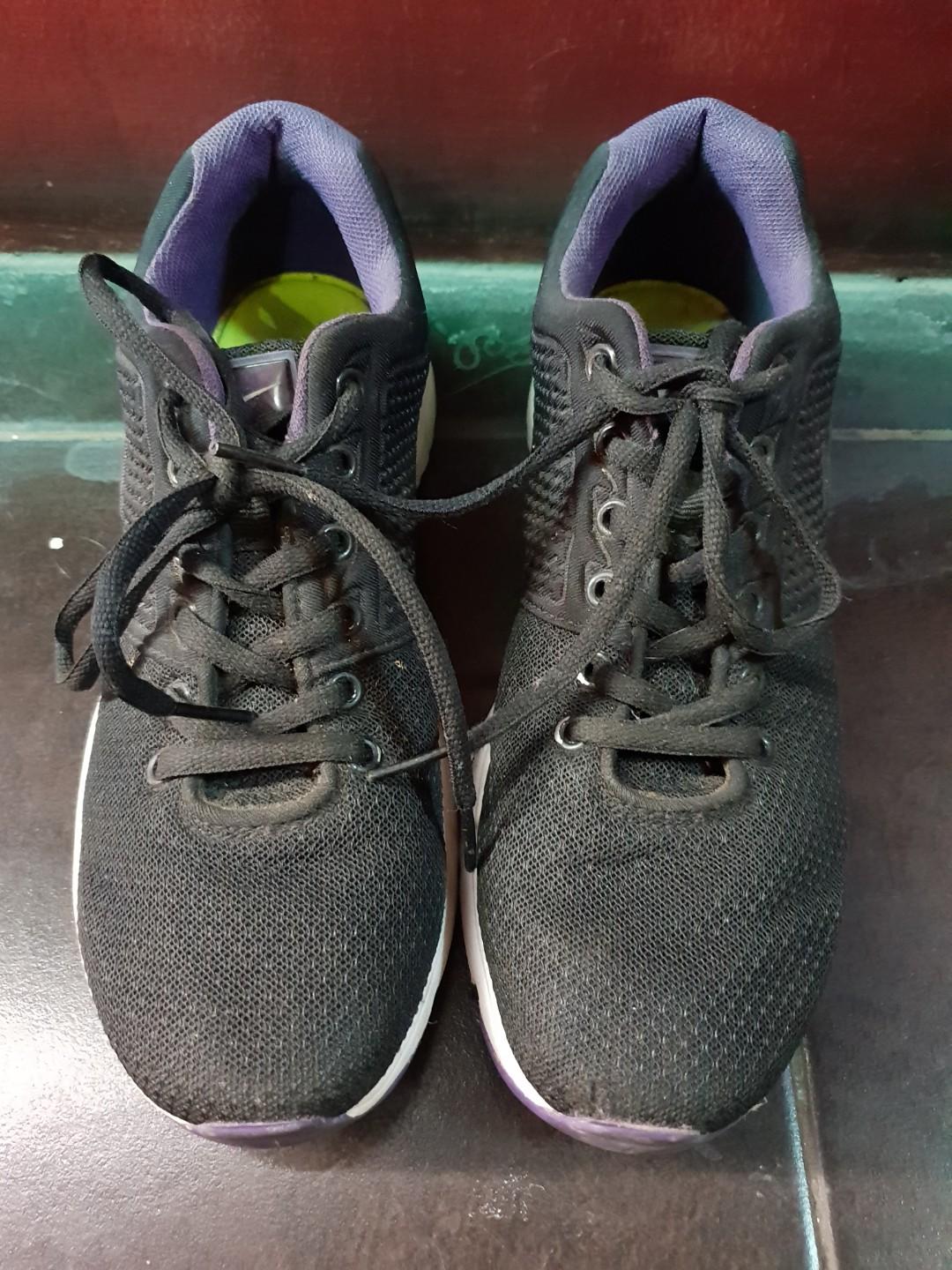 Sepatu Eagle Hitam Fesyen Wanita Sepatu Di Carousell