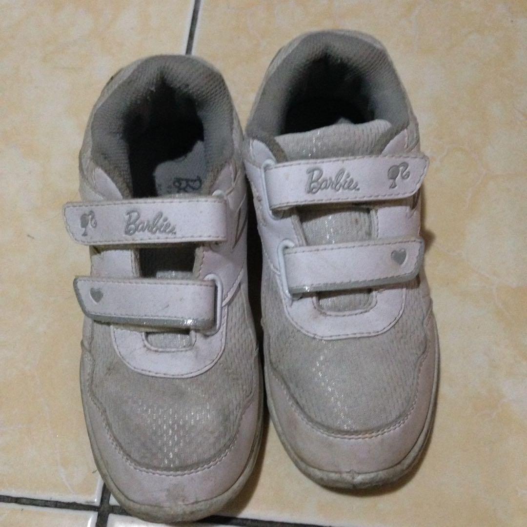 Sepatu Sneakers Putih Bayi Anak Baju Anak Perempuan 8 Hingga 12 Tahun Di Carousell