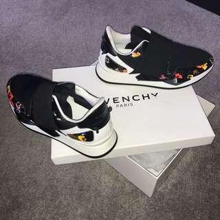 Authentic Givenchy Sneakers eu38