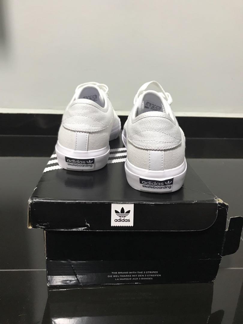 Adidas matchcourt discount triple white