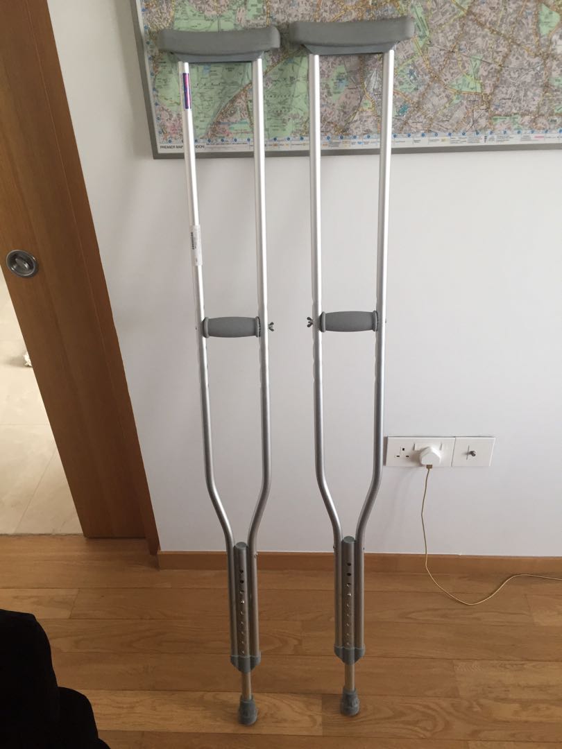 Crutches (FREE), Health & Nutrition, Assistive & Rehabilatory Aids