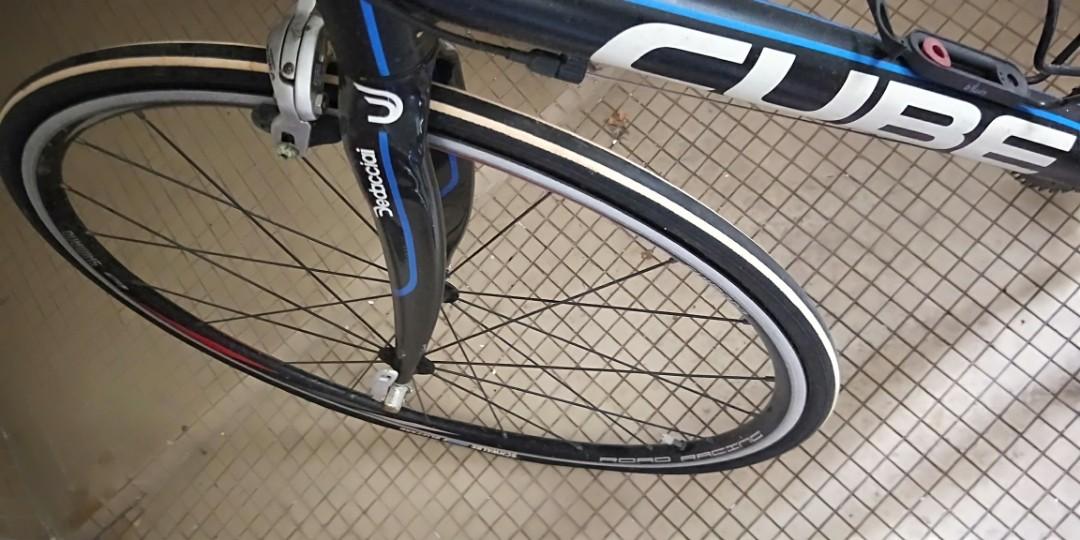 Cube Road Bike, Sports Equipment, Bicycles & Parts, Bicycles on Carousell
