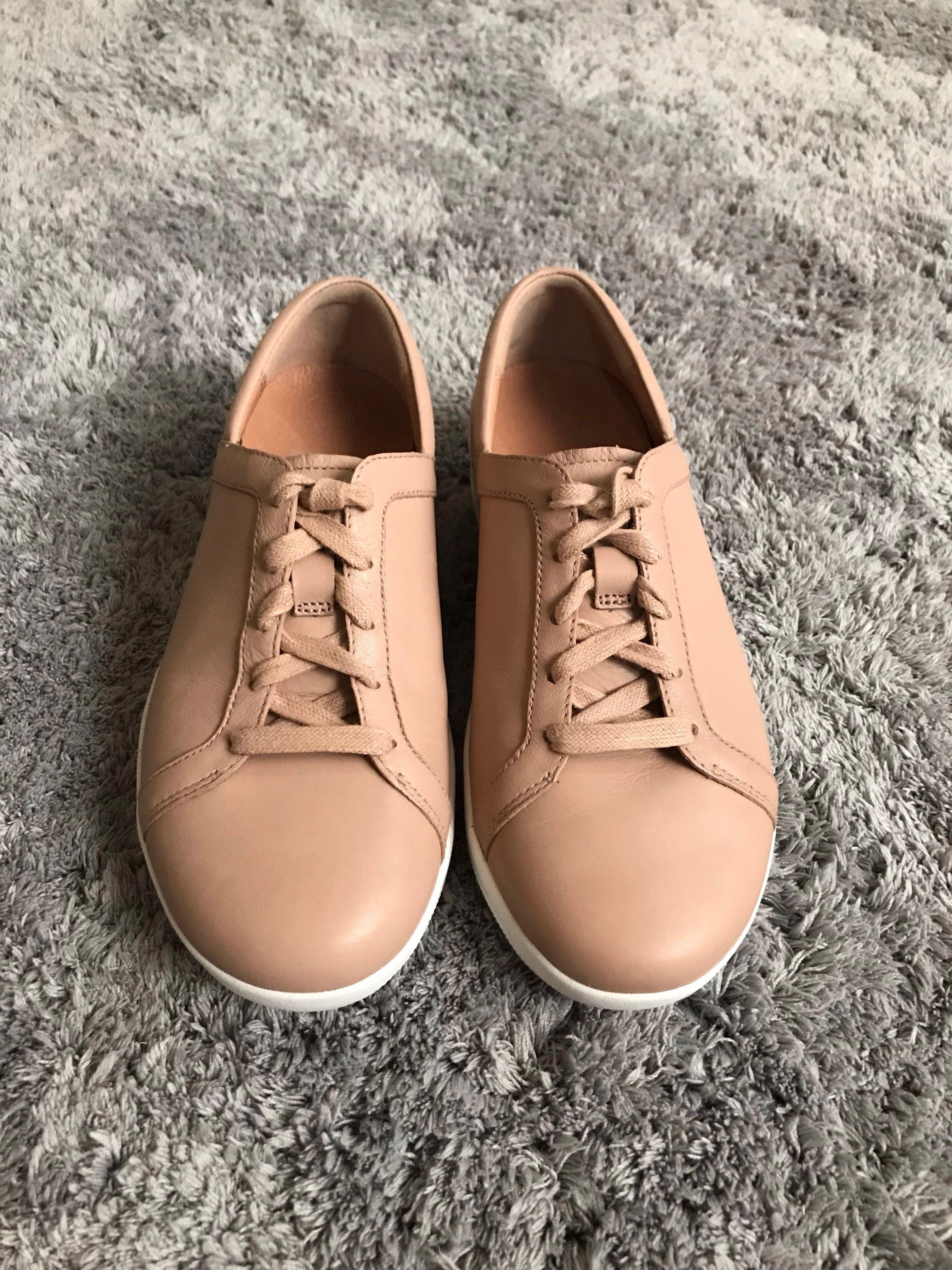 fitflop lace up shoes