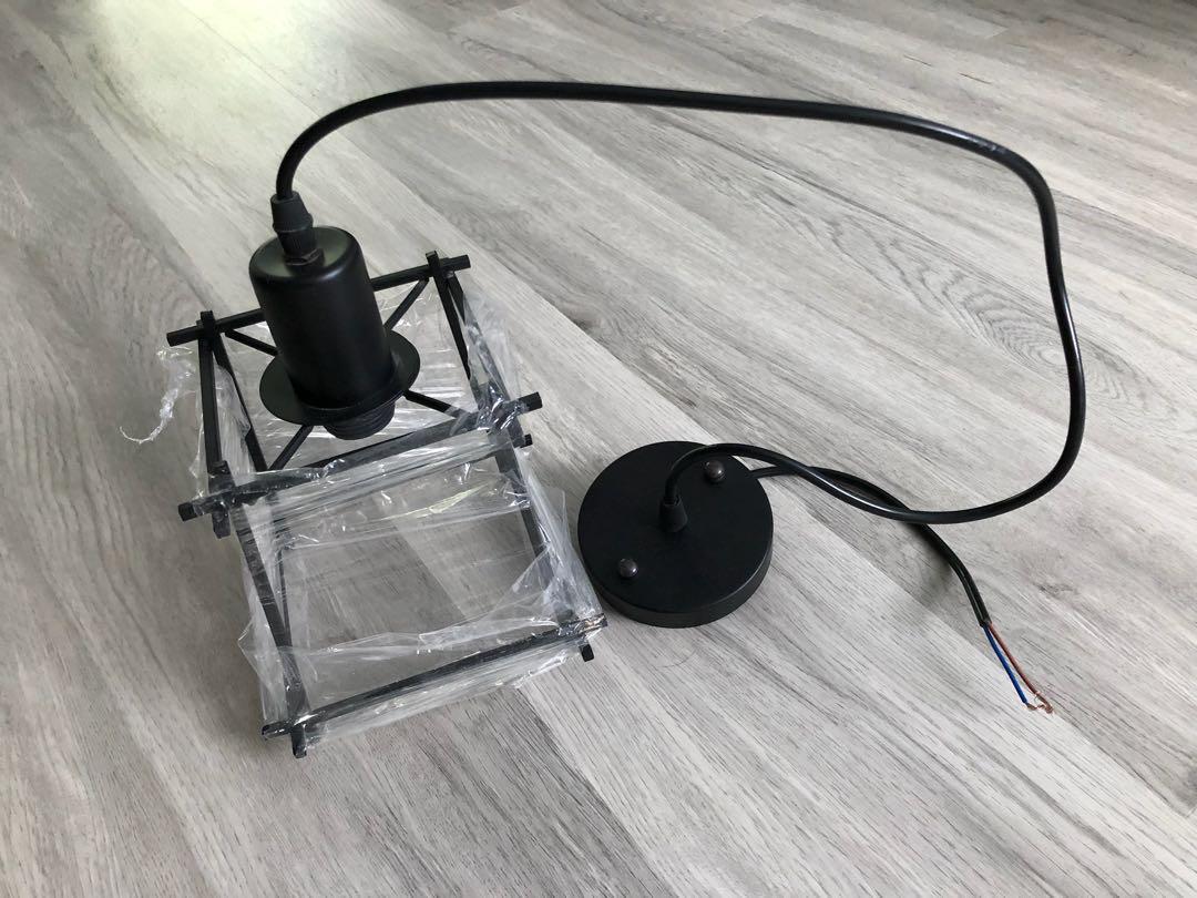 Hanging Light (Category: Nursery Lighting & Decor) located in Singapore. Submitted by lordofdonkeys (Listing ID 199299813, Image 3). Description: Brand new and unused. Do note that it doesn’t come with the bulb!.