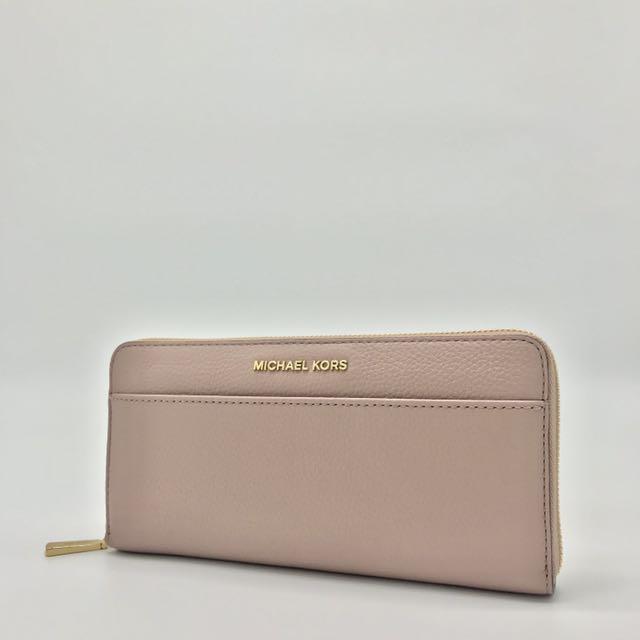 michael kors wallet fawn