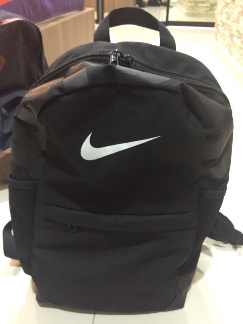 Nike Bag, Men's Fashion, Bags \u0026 Wallets 