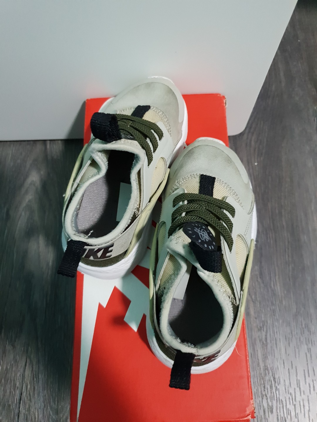 Nike air huarache ultra junior grey hot sale