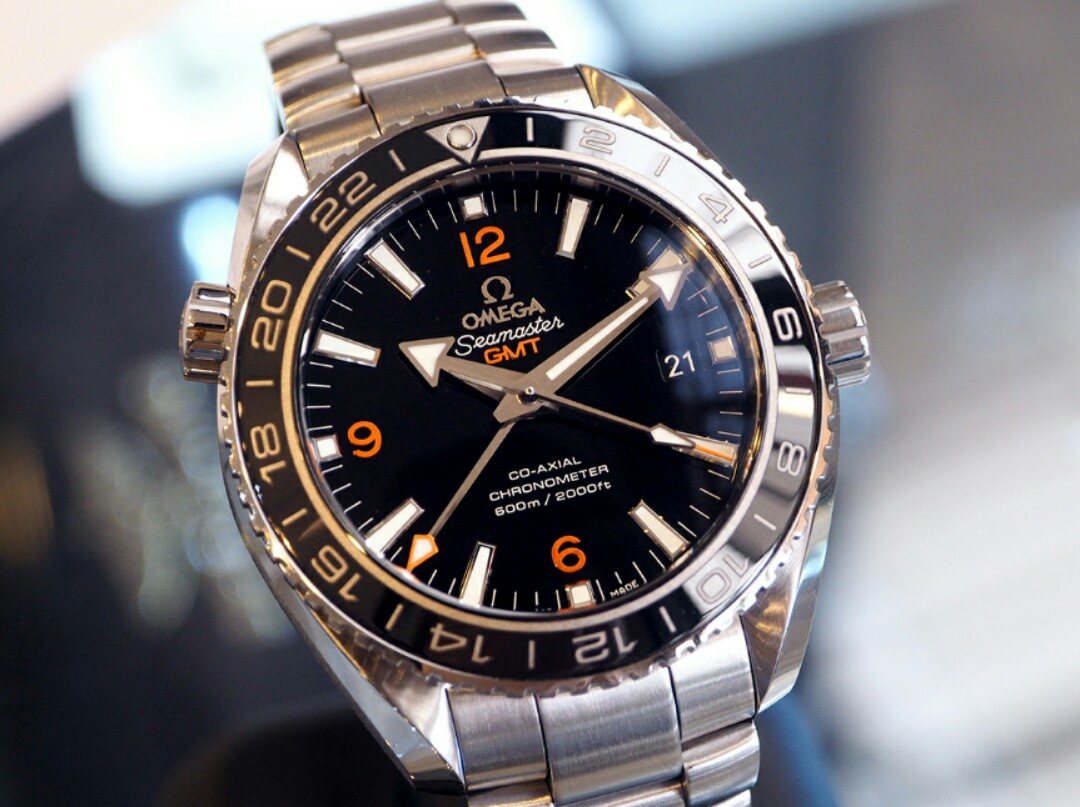 Omega Seamaster Planet Ocean 8605 GMT DIVER 232.30.44.22.01.002