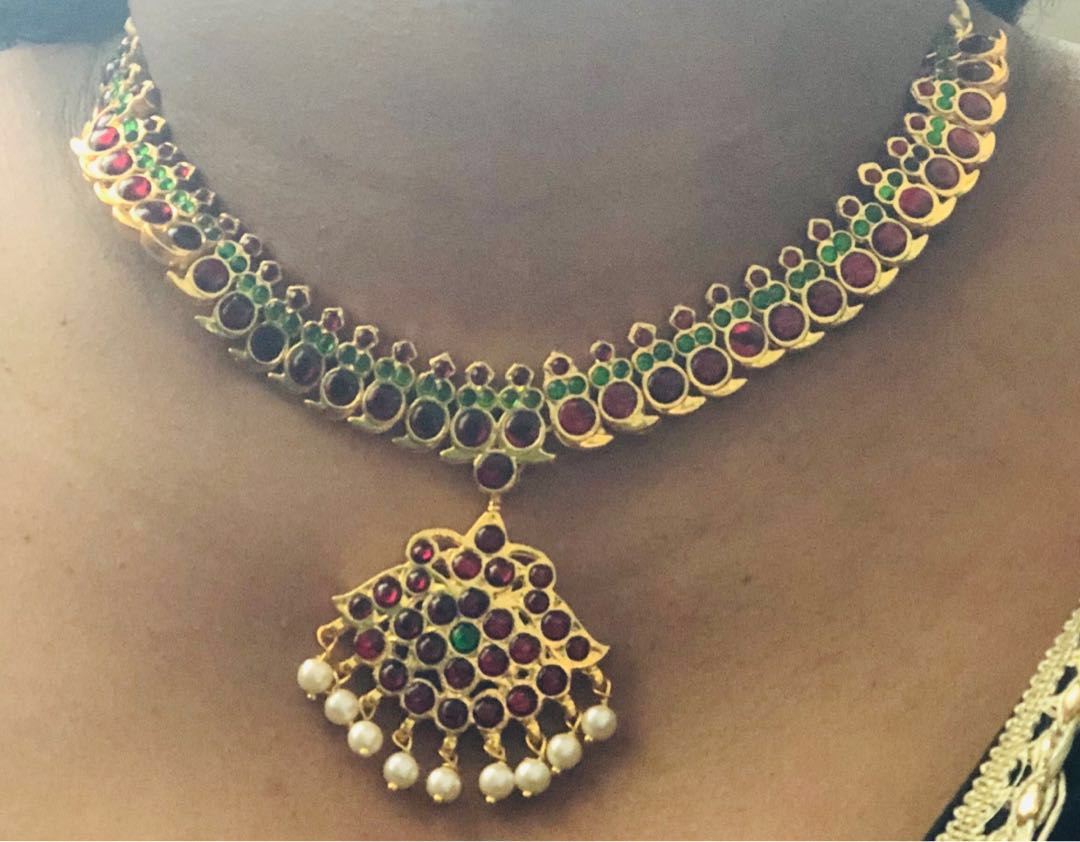 Temple kemp jewellery top